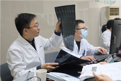 5.神经内科  张扬.jpg